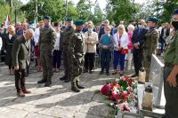 zdjecie z uroczystoci upamitniajcej ofiary cywilne pochowane na cmentarzu w Karolewie (20)