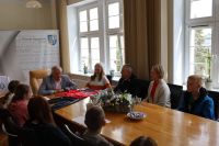 Przekazanie strojów dla MDP Suchorączek