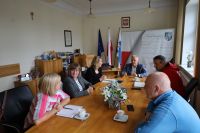 Wspólna inicjatywa zakupu defibrylatorów dla szkół