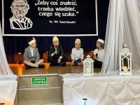 15-lecia nadania Szkole Podstawowej z Oddziałami Integracyjnymi w Jastrzębcu  imienia księdza Jana Twardowskiego.