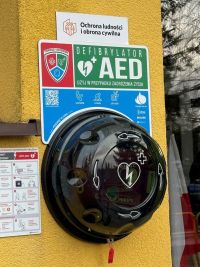 Nowy AED