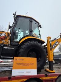 odbiór koparko-ładowarki