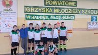 Powiatowe Igrzyska Młodzieży Szkolnej w halową piłkę nożną chłopców.