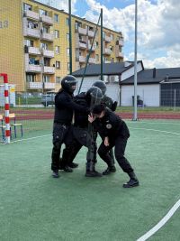 uroczystość wręczenia certyfikatów ukończenia profilu policyjnego