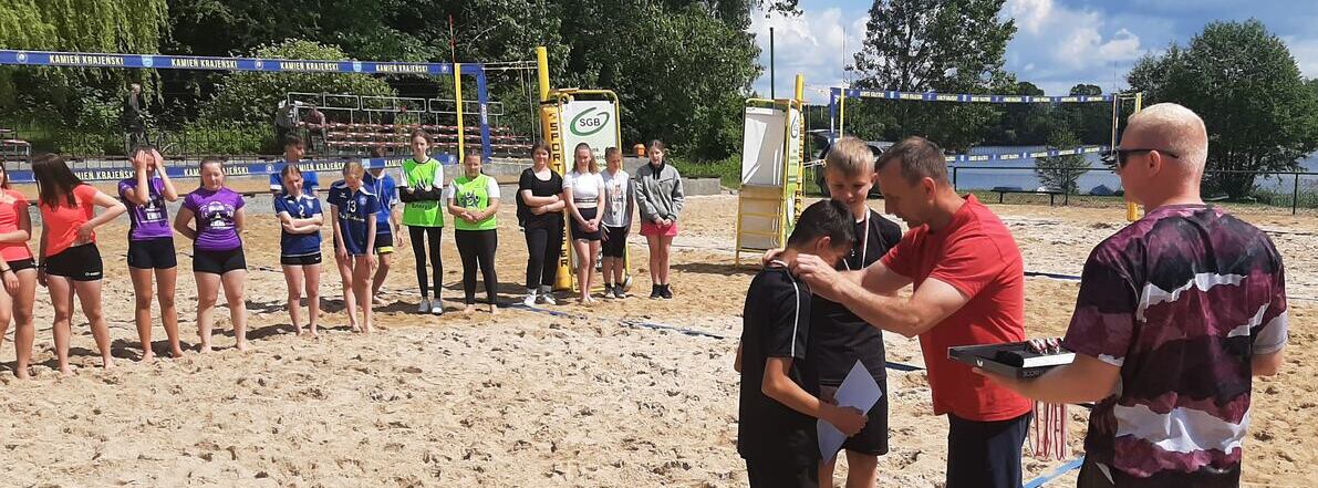 Powiatowe Igrzyska Młodzieży Szkolnej w plażową piłkę siatkową