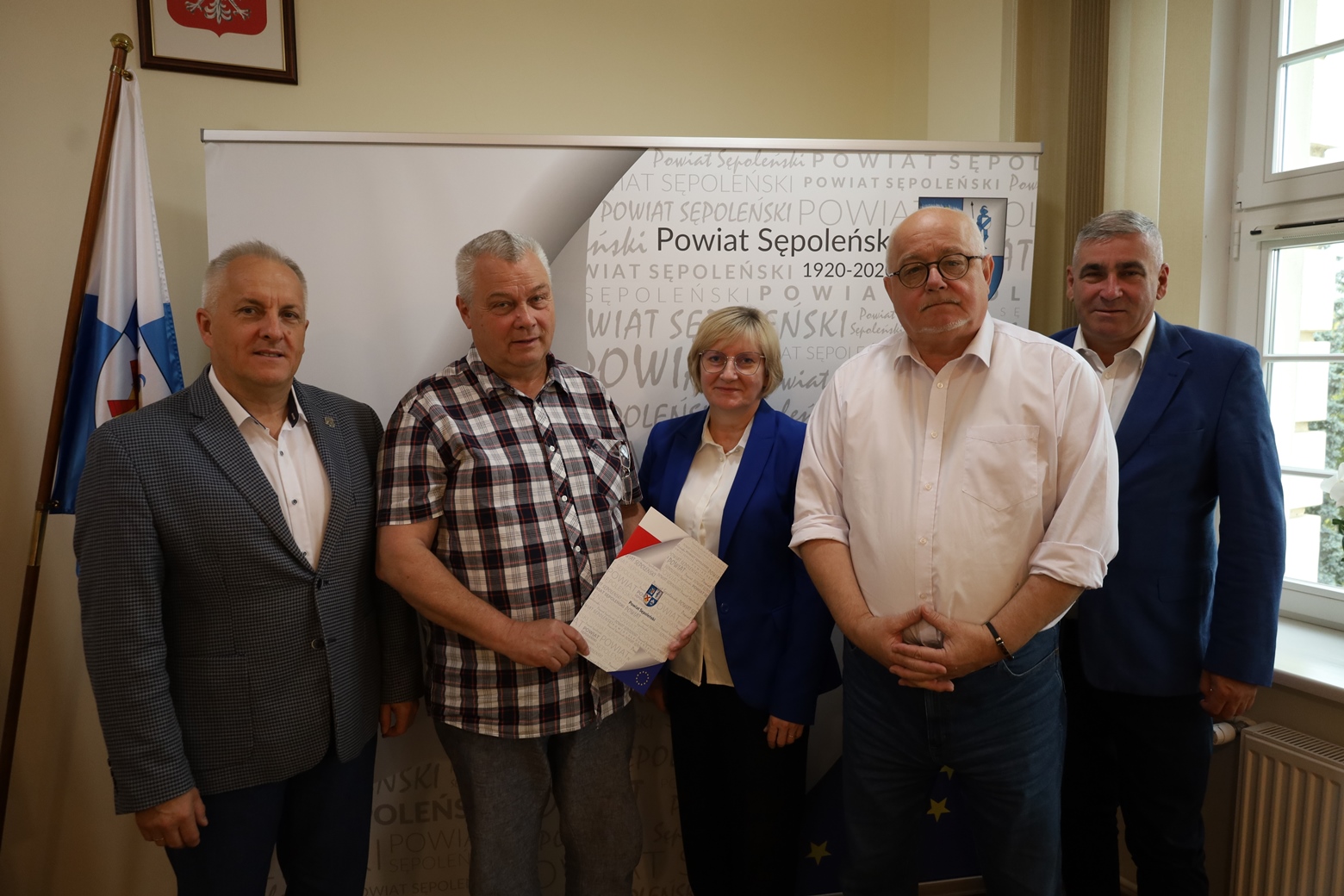 Podpisanie umowy na Opracowanie koncepcji przebudowy budynku szkolno-administracyjnego i zagospodarowania terenu przy al. 600-lecia w Więcborku