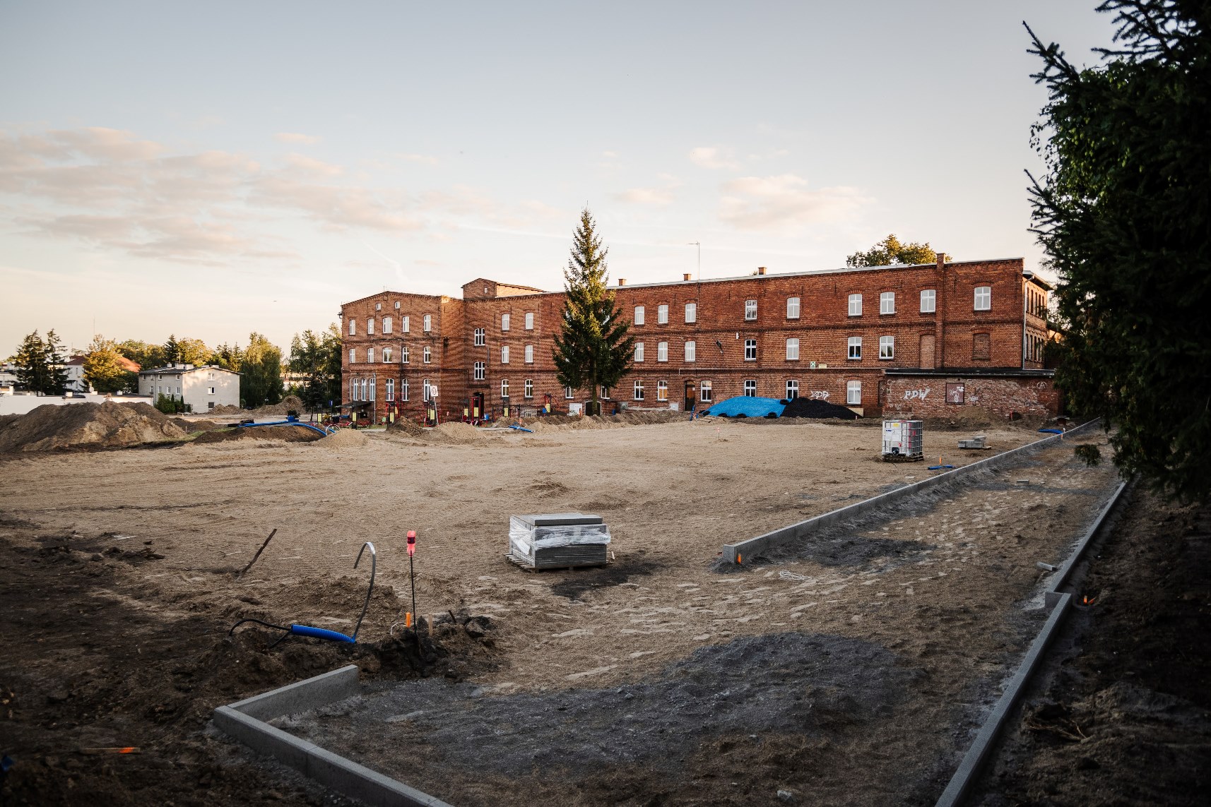 Budowa kompleksu boisk sportowych