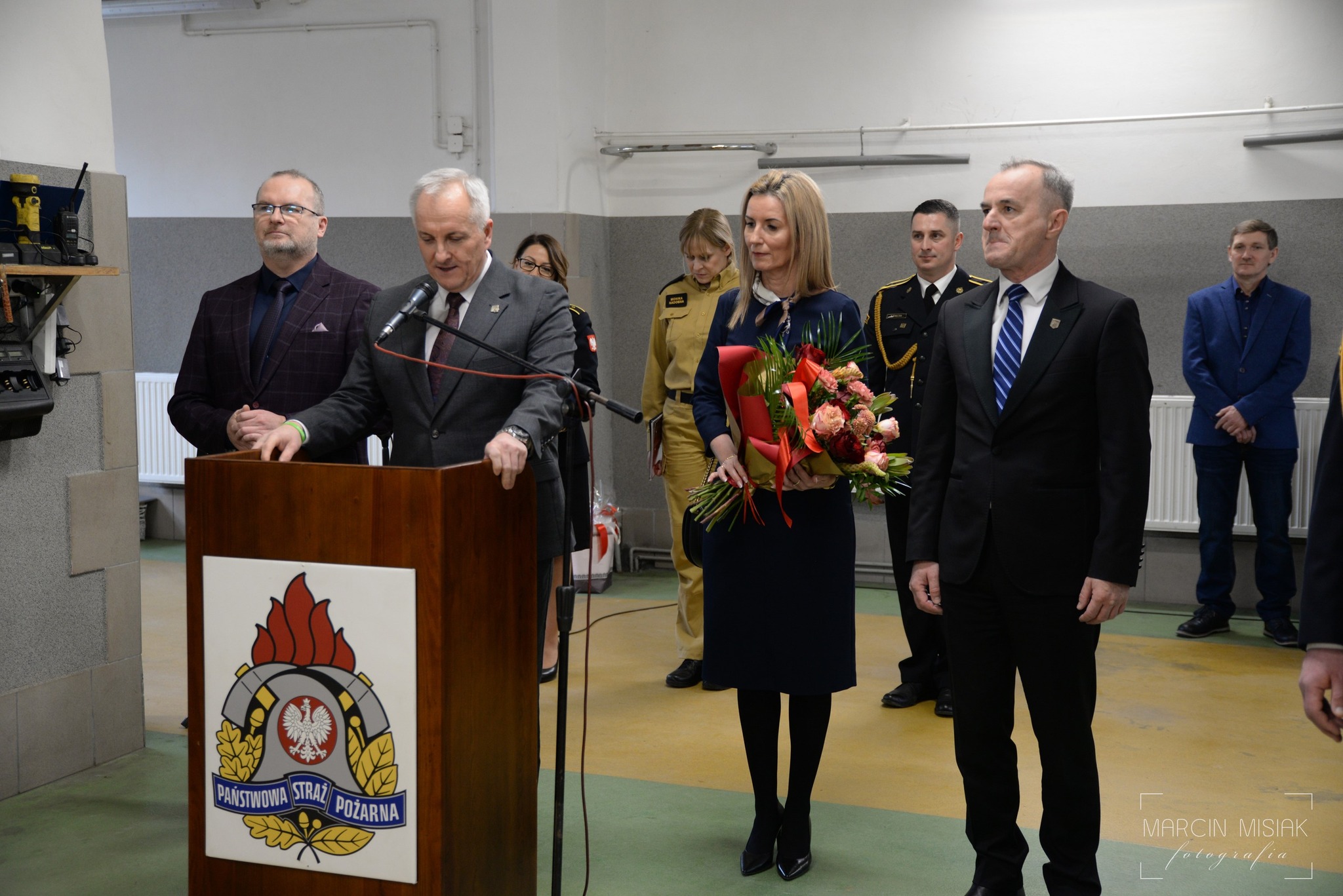 Uroczysta zbiórka z okazji zdania i powierzenia obowiązków