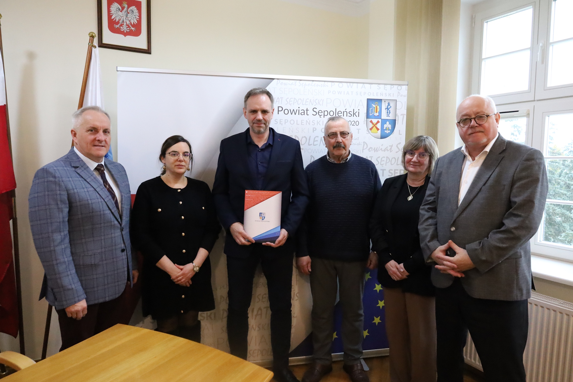 Podpisanie umowy na dotację organizacji pozarządowej