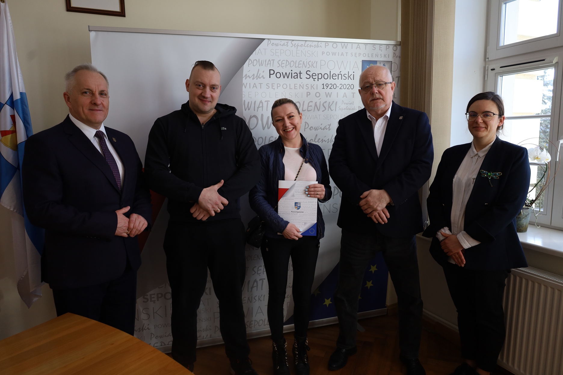 Podpisanie umowy na dotację organizacji pozarządowej