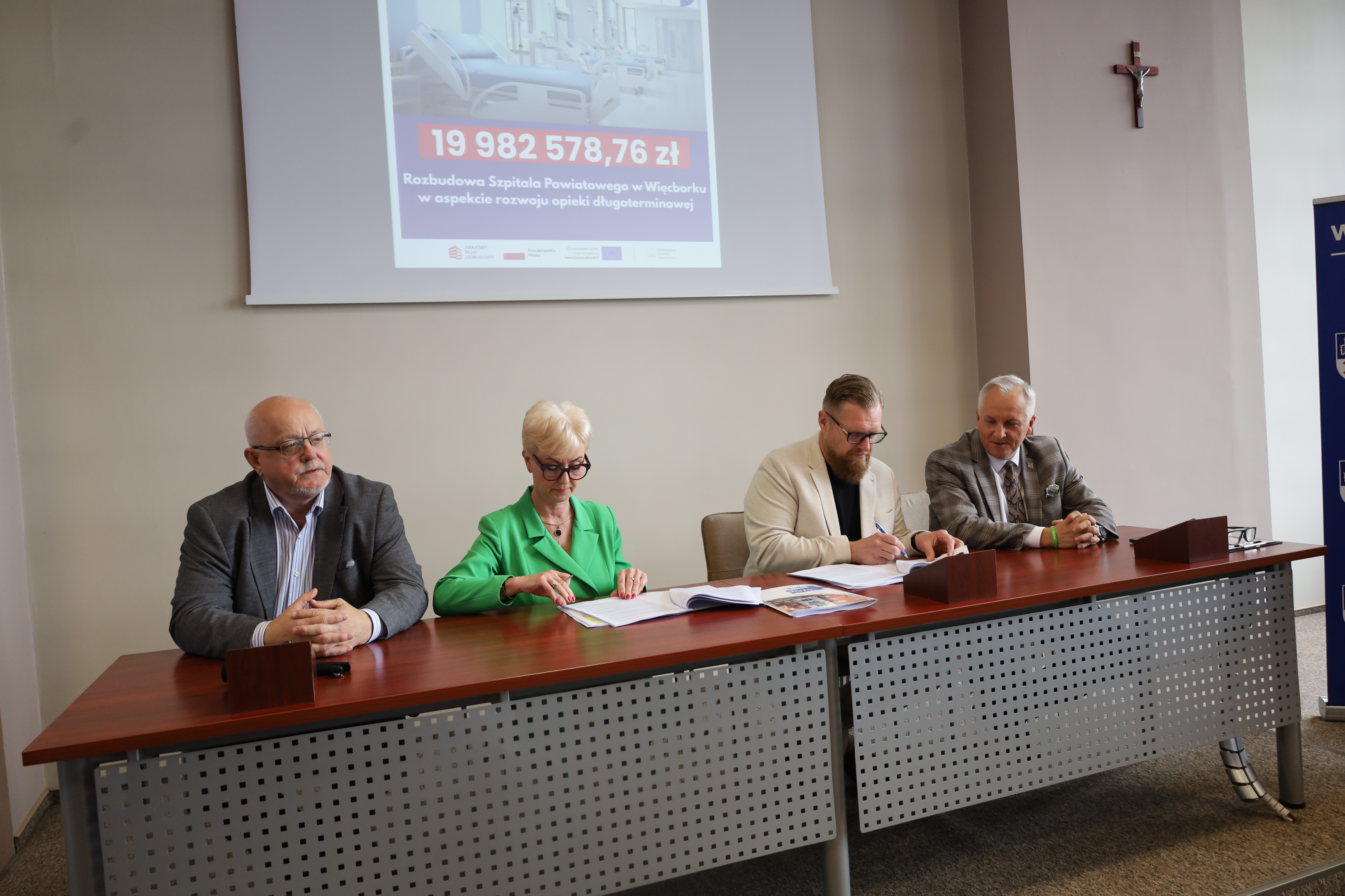 Podpisanie umowy na rozbudowę Szpitala Powiatowego w Więcborku