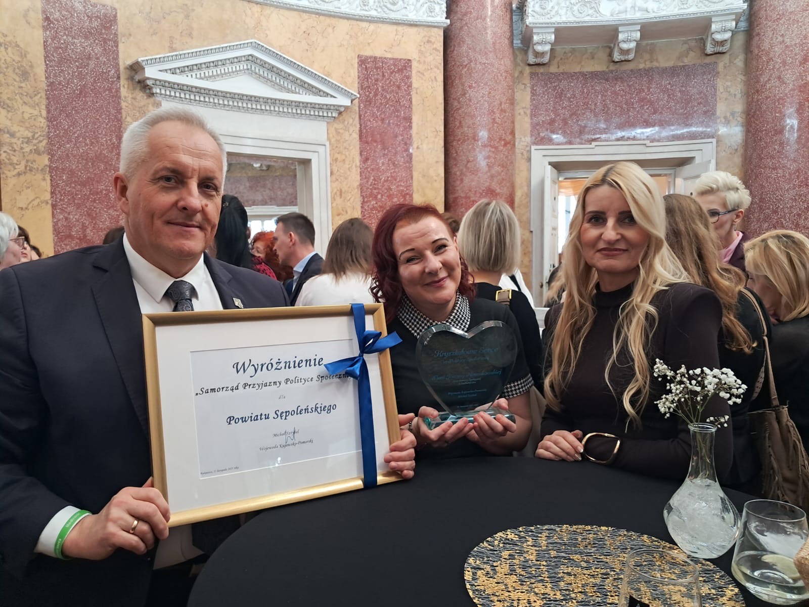 Nagroda "Kryształowe Serce w Polityce Społecznej"